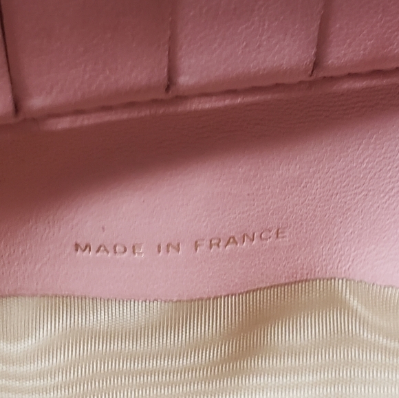 CHANEL PINK CAVIAR LONG WALLET VINTAGE | GOLD HARDWARE👛 - Picture 10 of 16